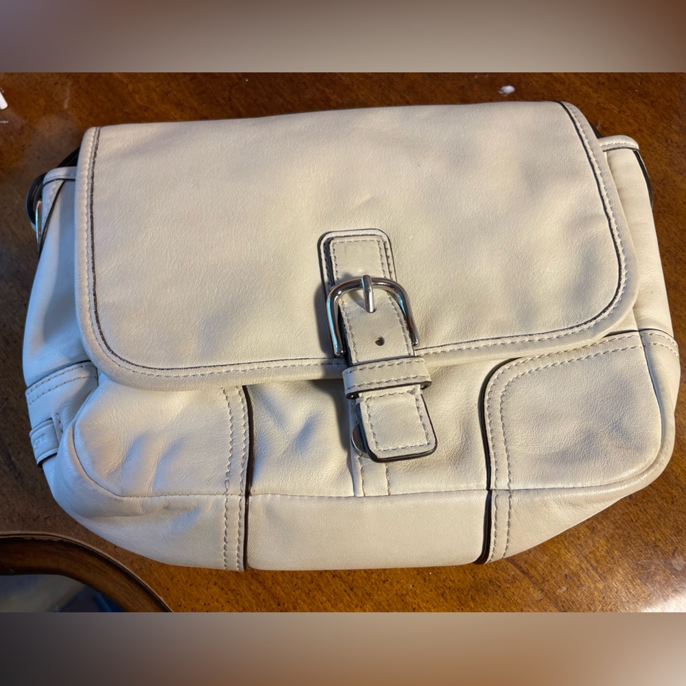 Coach Leather Hadley Field Bag